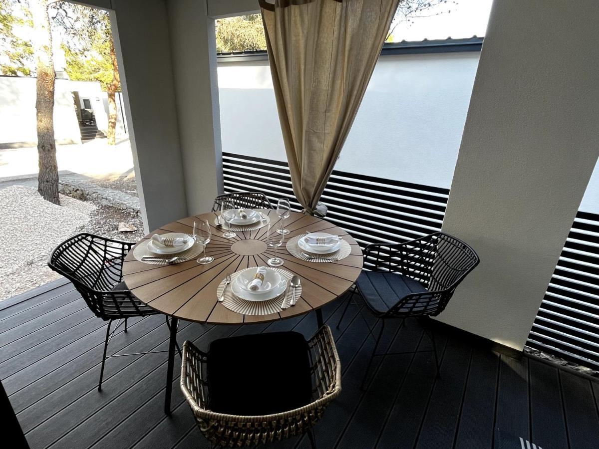 Luxury Mobile Home Pretty Green - Premium - Oaza Mira Resort -50 M From The Beach Drage Kültér fotó
