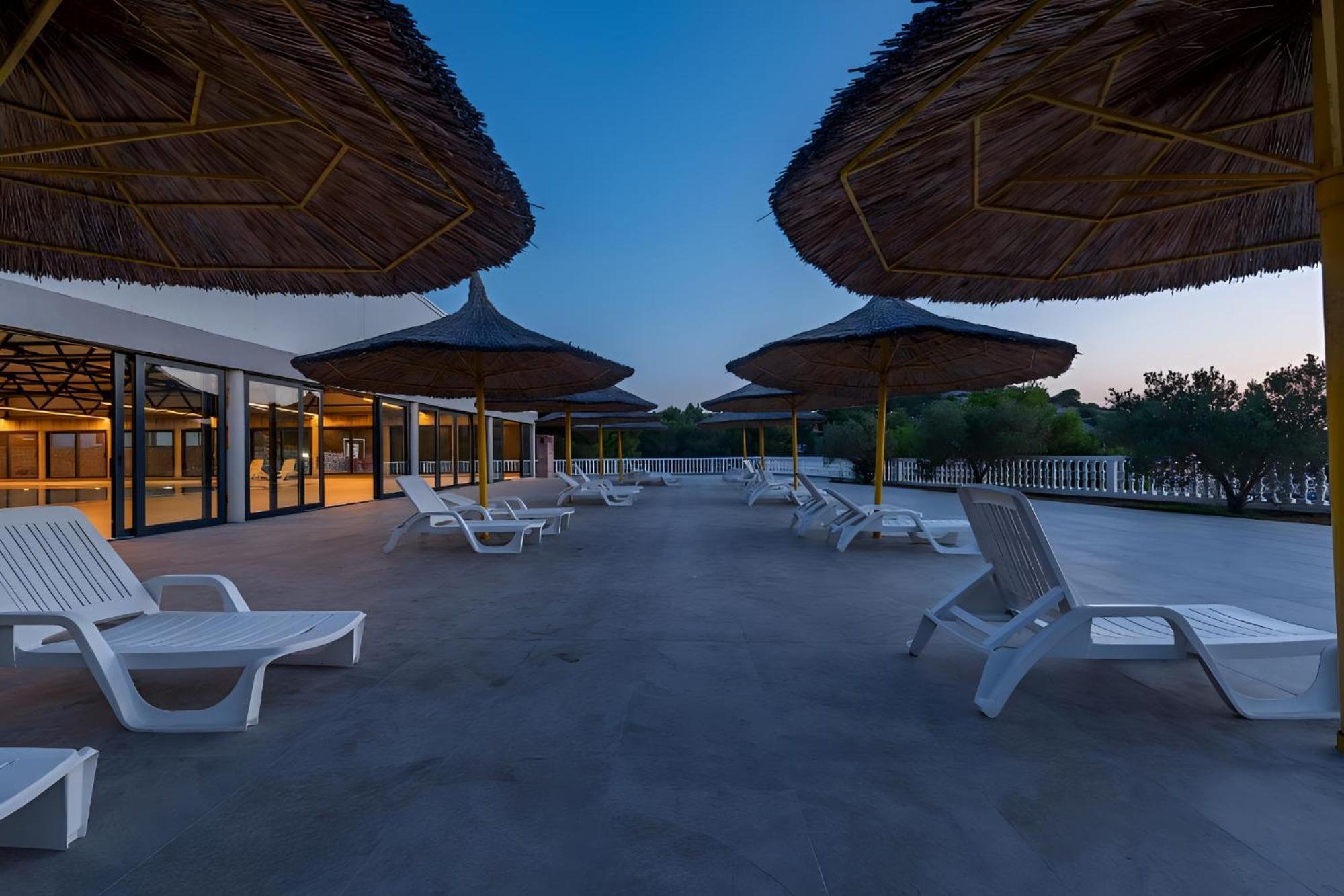 Luxury Mobile Home Pretty Green - Premium - Oaza Mira Resort -50 M From The Beach Drage Kültér fotó