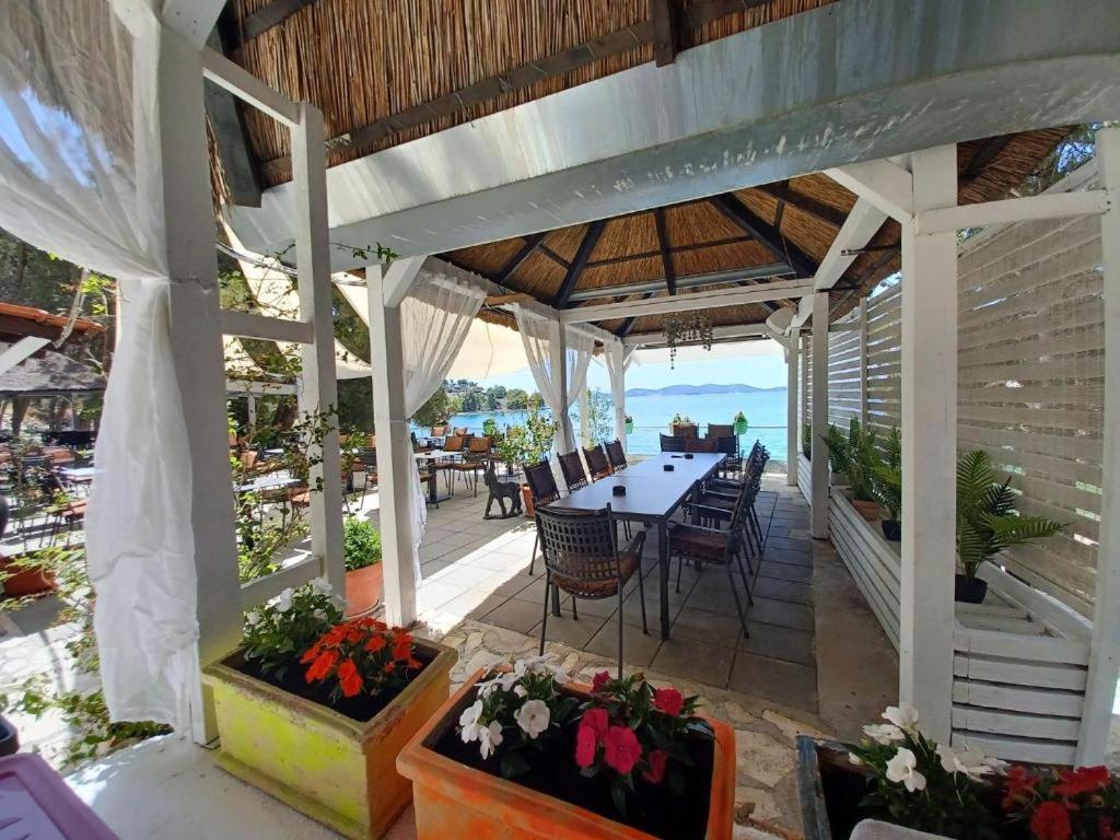 Luxury Mobile Home Pretty Green - Premium - Oaza Mira Resort -50 M From The Beach Drage Kültér fotó